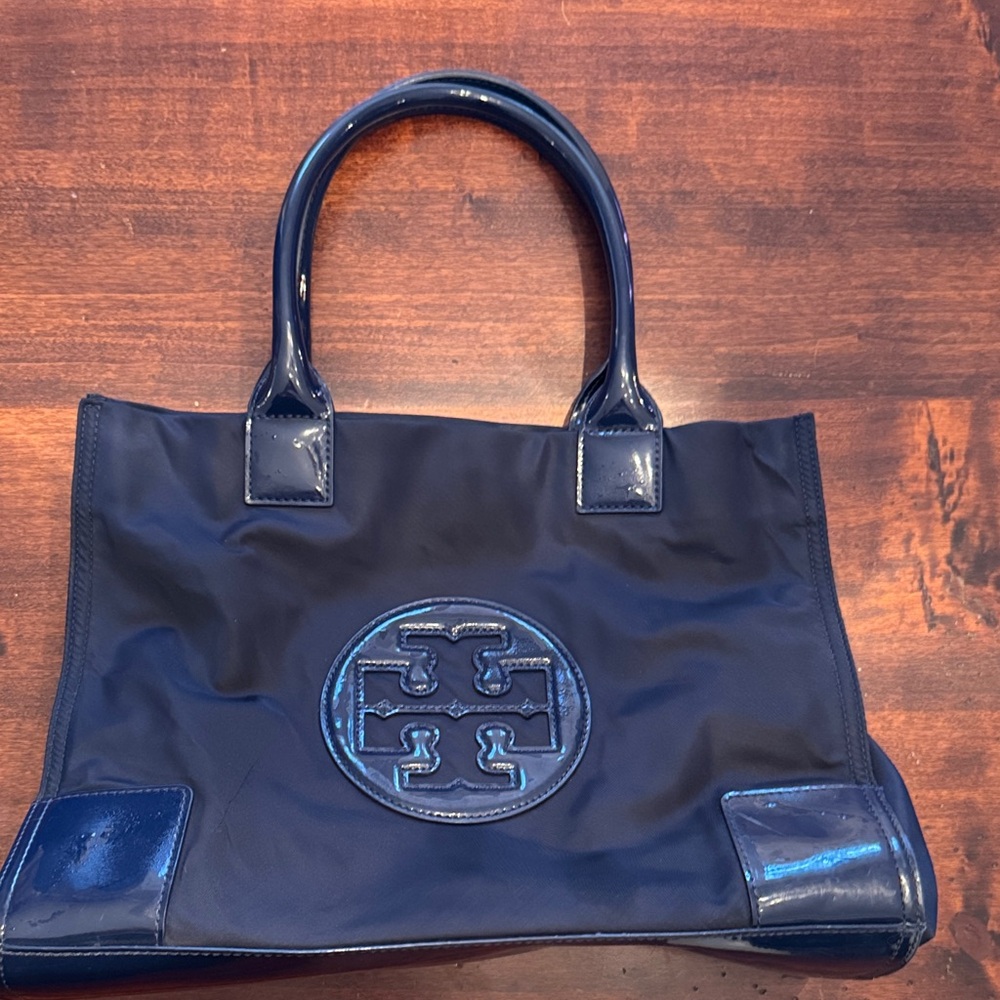 Tory Burch Ella tote bag in navy nylon with patent leather trim